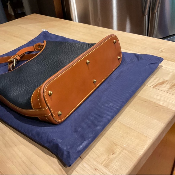 Vintage Dooney & Bourke AWL hobo bag - Picture 7 of 9